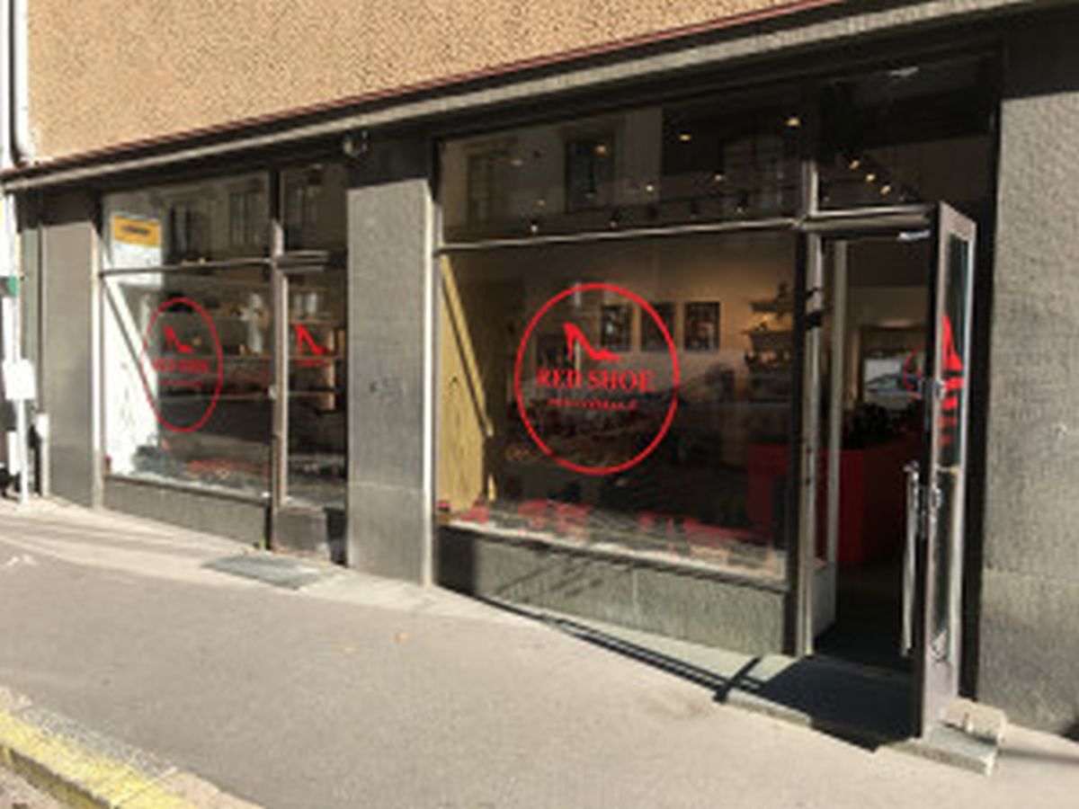 Red Shoe HELSINKI